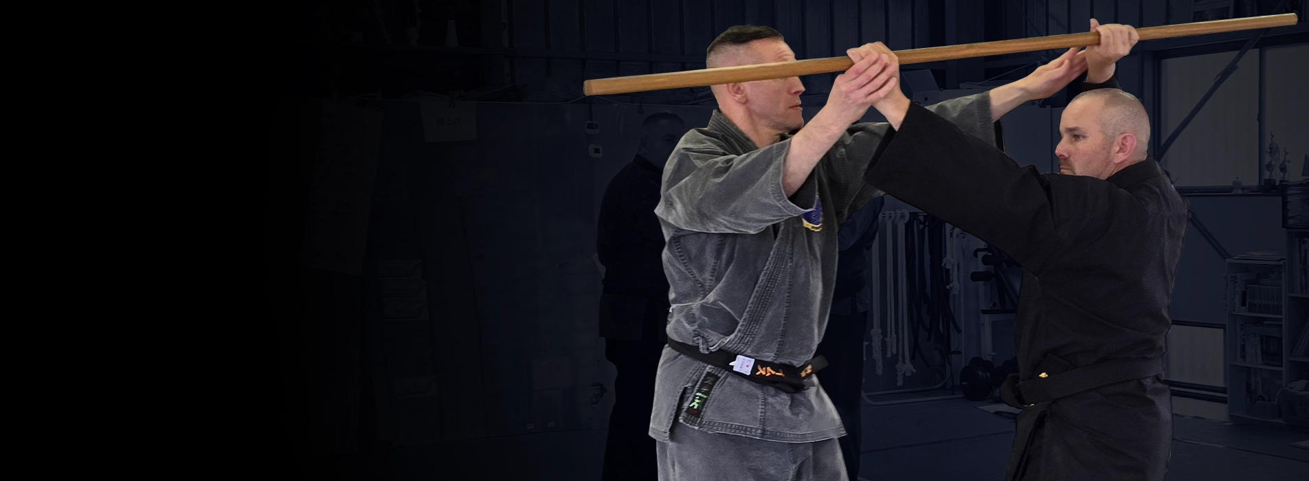 Práctica de taijutsu en el dojo del Kobukan